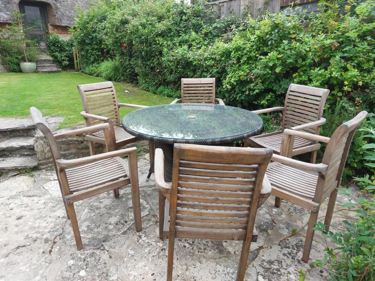 Stable Cottage - Sleeps 6, Near Lulworth Cove Dorchester Extérieur photo