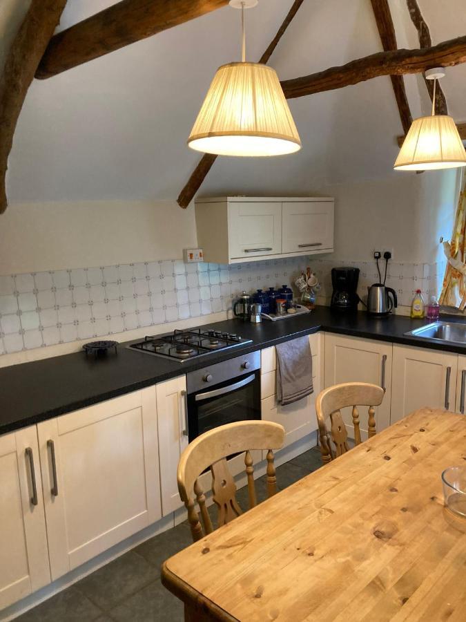 Stable Cottage - Sleeps 6, Near Lulworth Cove Dorchester Extérieur photo