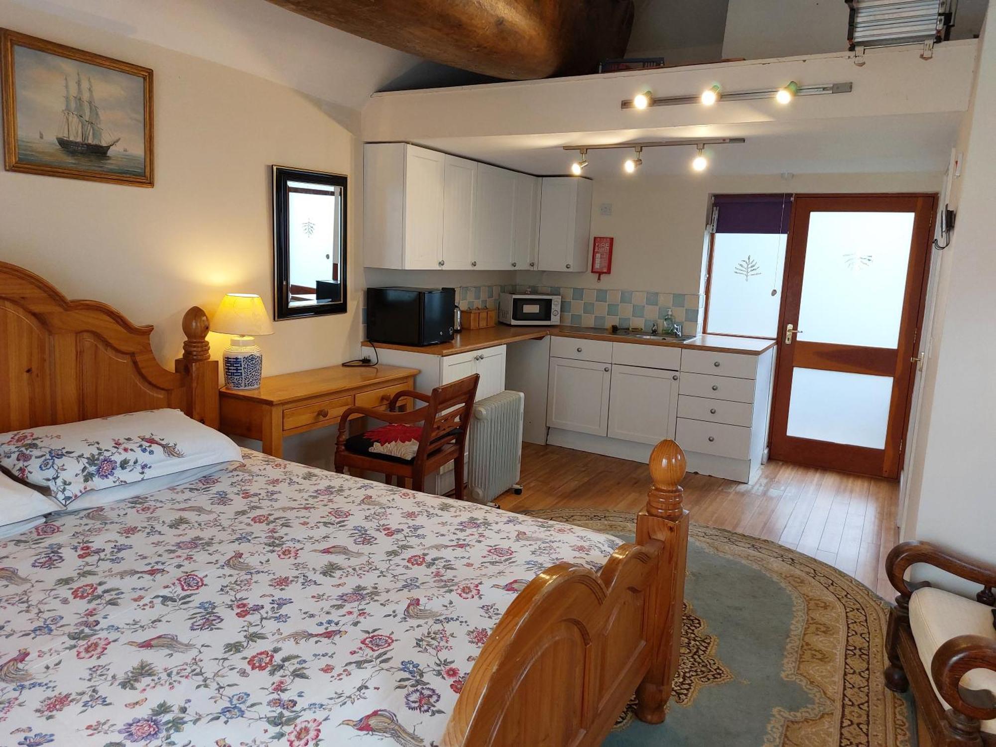 Stable Cottage - Sleeps 6, Near Lulworth Cove Dorchester Extérieur photo